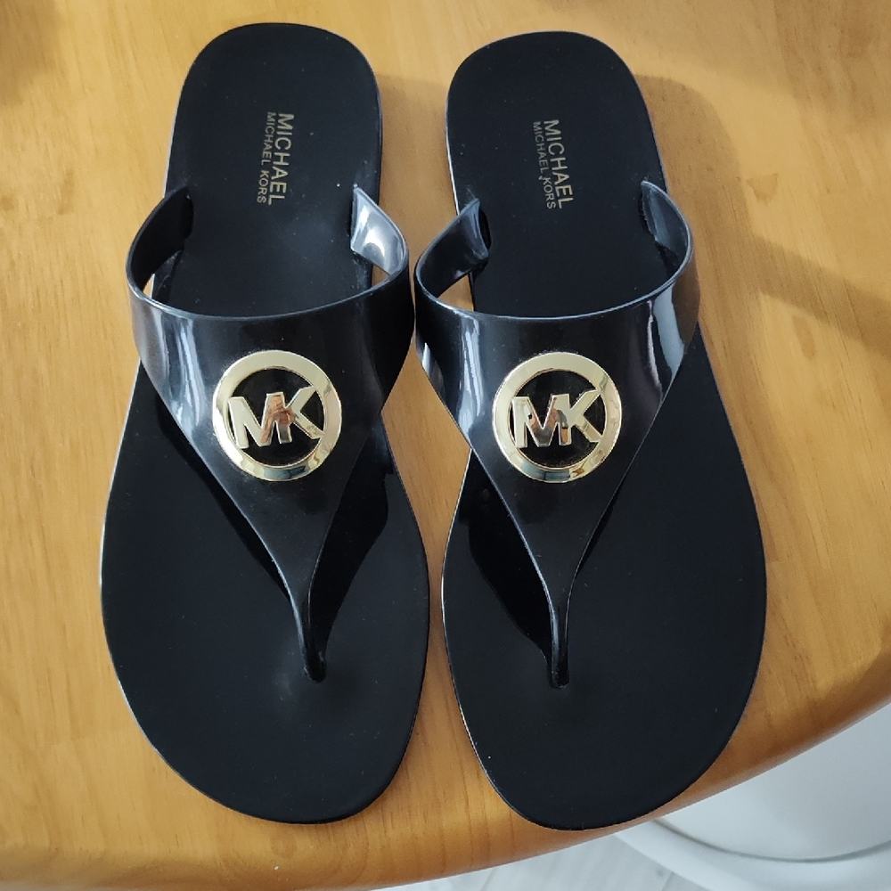 Michael Kors Jelly Thong Sandals